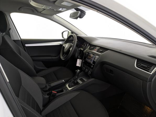 Skoda Octavia III (A7) Рестайлинг с пробегом 2019 года, цена 1 725 000 рублей, 107653 км, лифтбек, Автокод Объявления