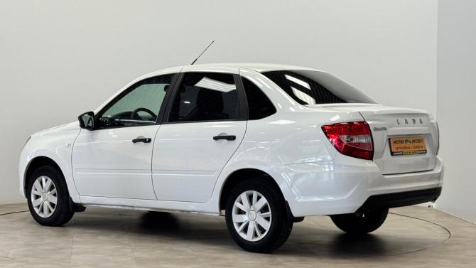 Lada (ВАЗ) Granta I Рестайлинг с пробегом 2021 года, цена 425 000 рублей, 215093 км, седан, Автокод Объявления