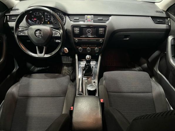 Skoda Octavia III (A7) с пробегом 2015 года, цена 950 000 рублей, 189262 км, лифтбек, Автокод Объявления