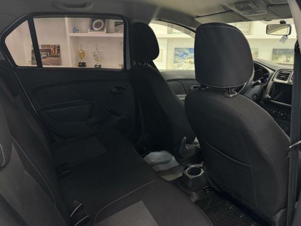 Renault Logan II Рестайлинг с пробегом 2021 года, цена 1 010 000 рублей, 109337 км, седан, Автокод Объявления
