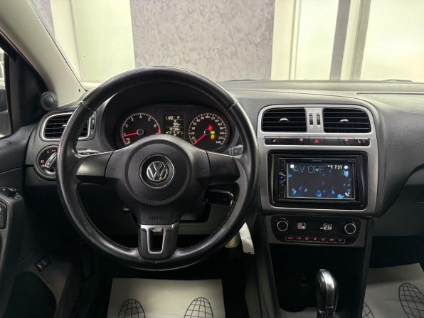 Volkswagen Polo V с пробегом 2015 года, цена 965 000 рублей, 137102 км, седан, Автокод Объявления