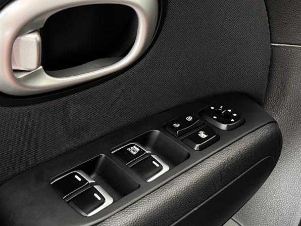 Kia Soul II Рестайлинг с пробегом 2018 года, цена 1 700 000 рублей, 78329 км, хэтчбек, Автокод Объявления