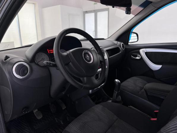 Renault Logan I Рестайлинг с пробегом 2013 года, цена 730 000 рублей, 123980 км, седан, Автокод Объявления