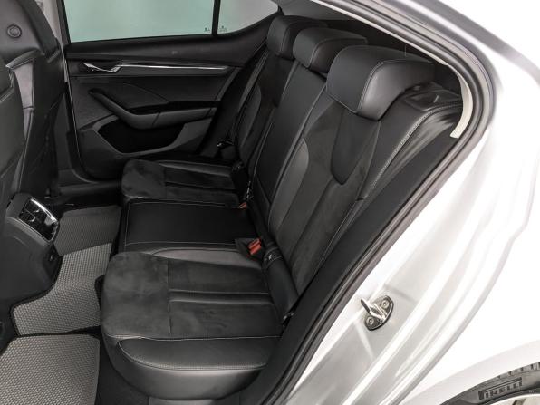 Skoda Octavia IV (A8) с пробегом 2021 года, цена 2 080 000 рублей, 145049 км, лифтбек, Автокод Объявления