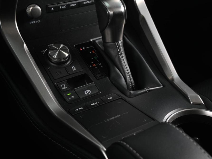 Lexus NX I Рестайлинг Ростов-на-Дону  - изображение 17