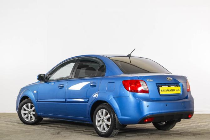 Kia Rio II Рестайлинг с пробегом 2010 года, цена 679 000 рублей, 180000 км, седан, Автокод Объявления