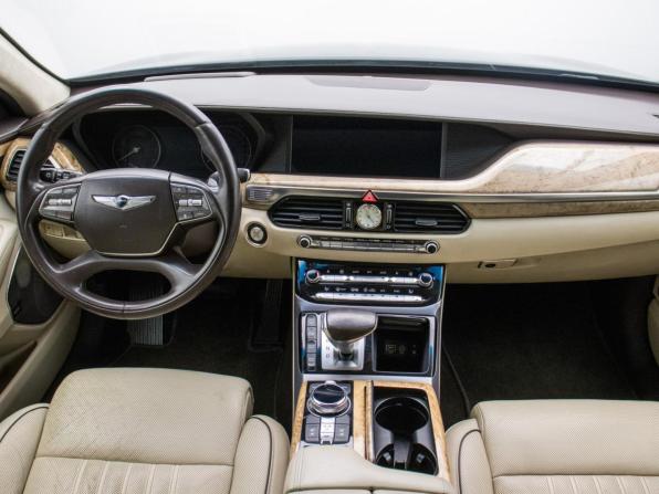 Genesis G90 I с пробегом 2017 года, цена 1 850 000 рублей, 196140 км, седан, Автокод Объявления