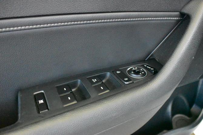 Hyundai Sonata VII (LF) Рестайлинг с пробегом 2019 года, цена 1 100 000 рублей, 327303 км, седан, Автокод Объявления
