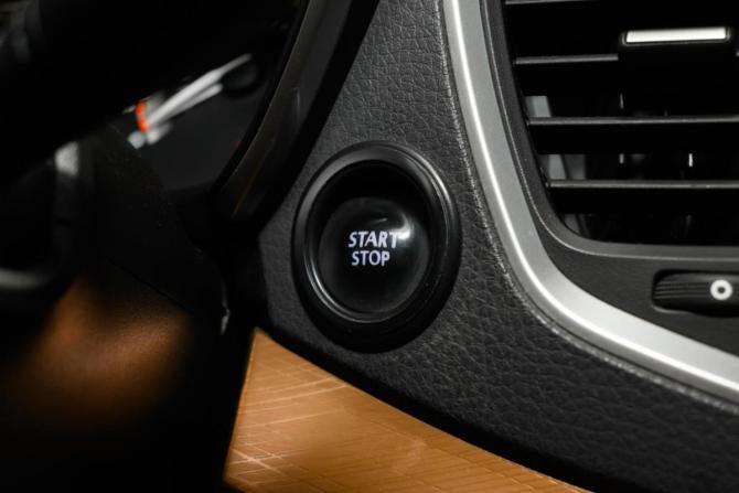 Lada (ВАЗ) Vesta I Рестайлинг (NG) с пробегом 2023 года, цена 1 469 000 рублей, 60469 км, универсал, Автокод Объявления