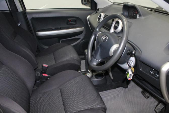 Toyota Ist I с пробегом 2002 года, цена 515 000 рублей, 205000 км, хэтчбек, Автокод Объявления