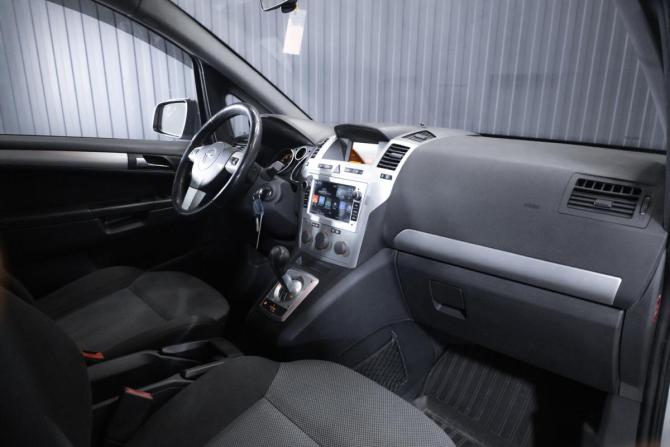 Opel Zafira B Рестайлинг с пробегом 2012 года, цена 599 000 рублей, 165000 км, минивэн, Автокод Объявления