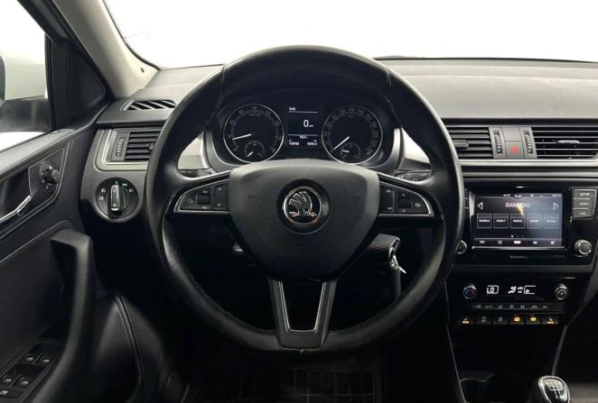 Skoda Rapid I Рестайлинг с пробегом 2018 года, цена 1 155 000 рублей, 139182 км, лифтбек, Автокод Объявления