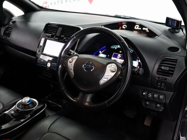 Nissan Leaf I (ZE0/AZE0) с пробегом 2015 года, цена 949 000 рублей, 118359 км, хэтчбек, Автокод Объявления