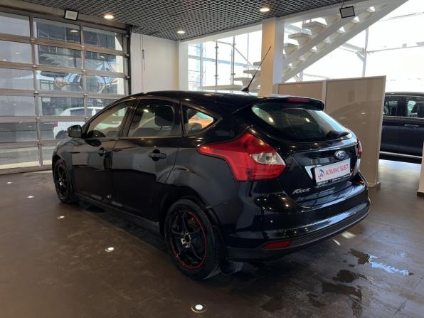 Ford Focus III с пробегом 2013 года, цена 635 000 рублей, 175232 км, седан, Автокод Объявления