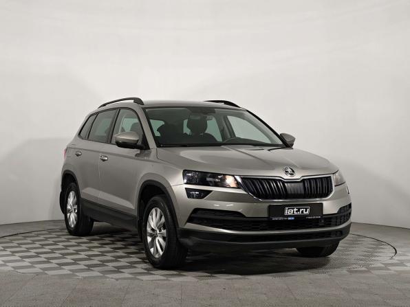 Skoda Karoq I с пробегом 2020 года, цена 1 945 000 рублей, 140505 км, внедорожник, Автокод Объявления