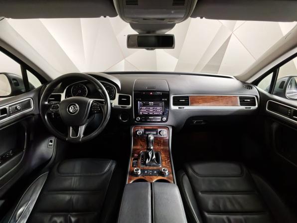 Volkswagen Touareg II с пробегом 2013 года, цена 1 575 000 рублей, 242298 км, внедорожник, Автокод Объявления