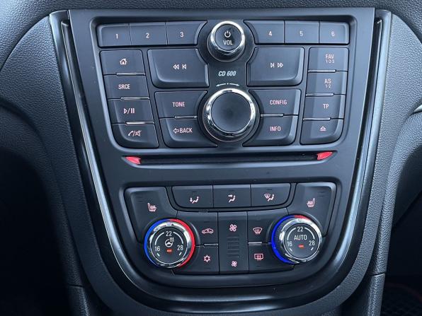 Opel Mokka I с пробегом 2014 года, цена 869 000 рублей, 151684 км, внедорожник, Автокод Объявления