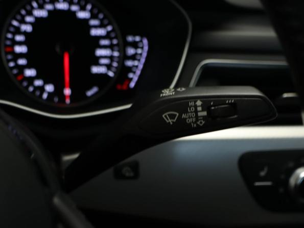 Audi A4 V (B9) с пробегом 2018 года, цена 2 725 000 рублей, 156012 км, седан, Автокод Объявления