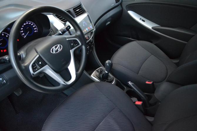 Hyundai Solaris I с пробегом 2012 года, цена 720 000 рублей, 209481 км, седан, Автокод Объявления