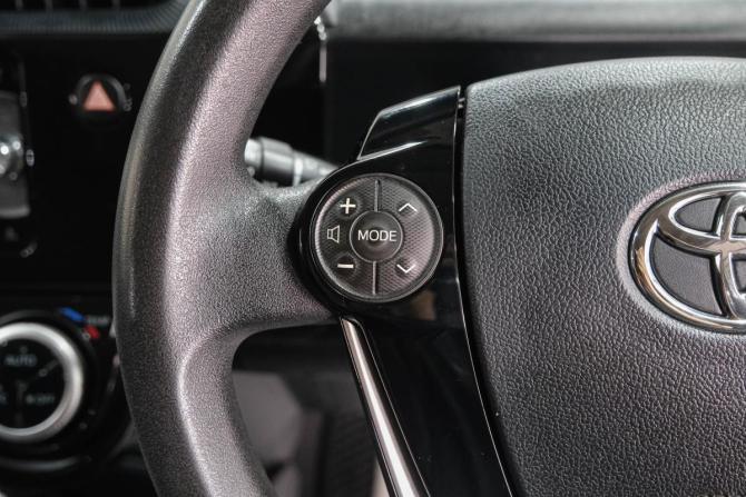 Toyota Aqua I Рестайлинг 2 с пробегом 2018 года, цена 1 029 000 рублей, 236100 км, хэтчбек, Автокод Объявления