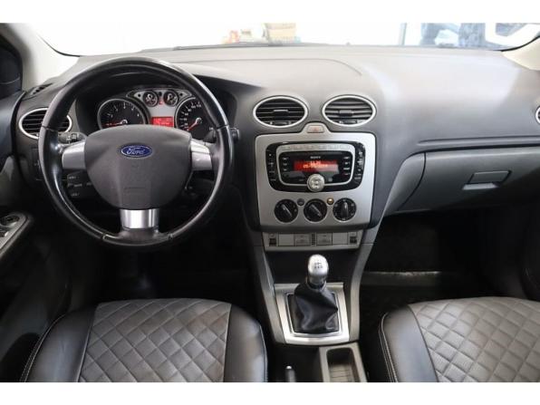 Ford Focus II Рестайлинг с пробегом 2011 года, цена 634 000 рублей, 127384 км, седан, Автокод Объявления