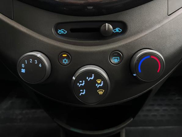 Chevrolet Spark III (M300) Рестайлинг с пробегом 2021 года, цена 1 130 000 рублей, 56268 км, хэтчбек, Автокод Объявления