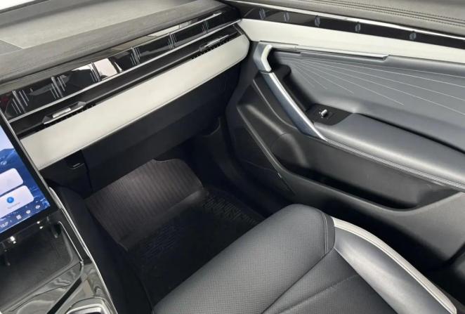 Geely Atlas II с пробегом 2024 года, цена 2 695 000 рублей, 28004 км, внедорожник, Автокод Объявления