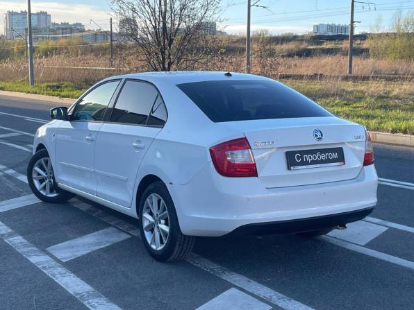 Skoda Rapid I с пробегом 2015 года, цена 879 000 рублей, 228000 км, лифтбек, Автокод Объявления
