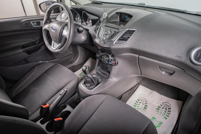 Ford Fiesta Mk6 Рестайлинг с пробегом 2015 года, цена 749 000 рублей, 137000 км, седан, Автокод Объявления