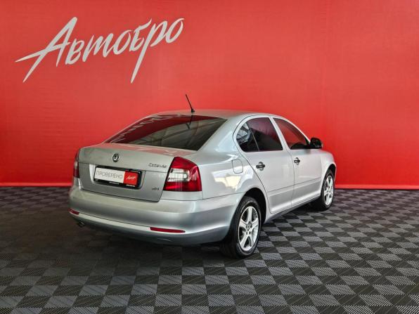 Skoda Octavia II (A5) Рестайлинг с пробегом 2012 года, цена 850 000 рублей, 155514 км, лифтбек, Автокод Объявления