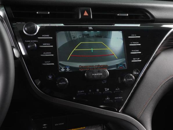 Toyota Camry VIII (XV70) с пробегом 2019 года, цена 2 729 000 рублей, 128350 км, седан, Автокод Объявления
