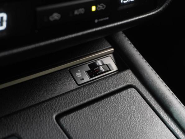 Lexus ES VI Рестайлинг с пробегом 2017 года, цена 2 699 000 рублей, 119245 км, седан, Автокод Объявления