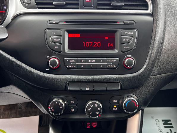 Kia Ceed II Рестайлинг с пробегом 2015 года, цена 795 000 рублей, 261992 км, хэтчбек, Автокод Объявления