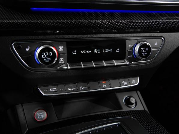 Audi SQ5 II (FY) с пробегом 2017 года, цена 3 200 000 рублей, 195000 км, внедорожник, Автокод Объявления