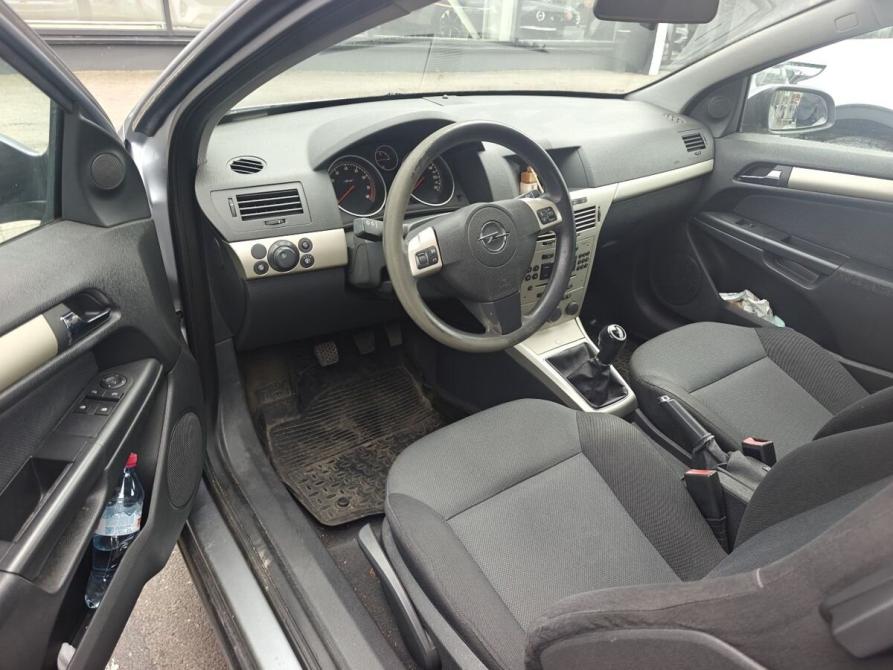 Opel Astra H Рестайлинг Санкт-Петербург  - изображение 5