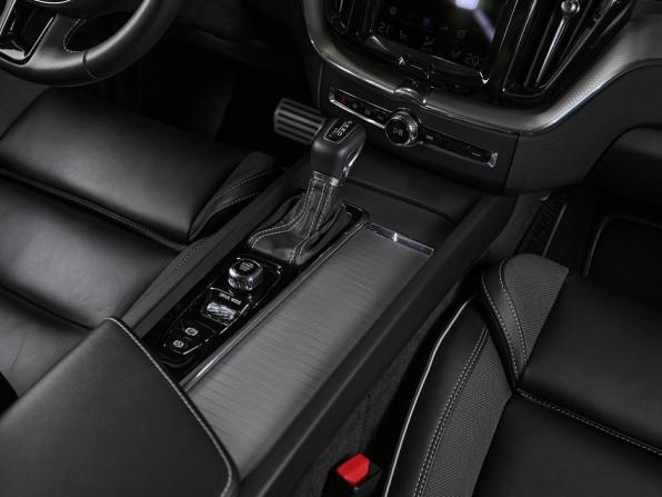 Новый Volvo XC60 II 2020 года, цена 3 766 000 рублей, внедорожник, Автокод Объявления