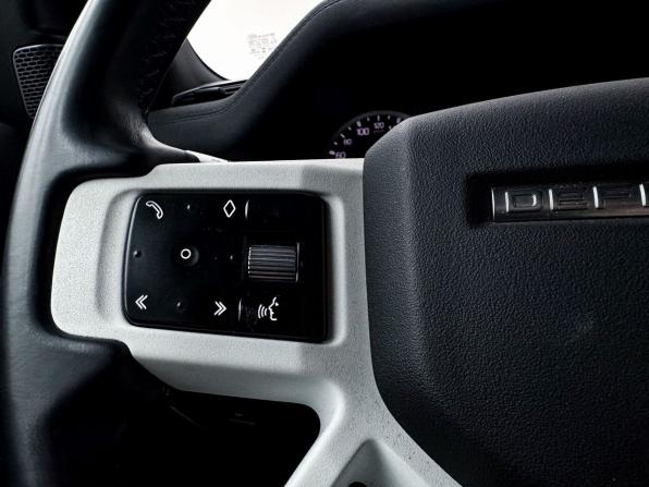Land Rover Defender II с пробегом 2021 года, цена 4 350 000 рублей, 104596 км, внедорожник, Автокод Объявления