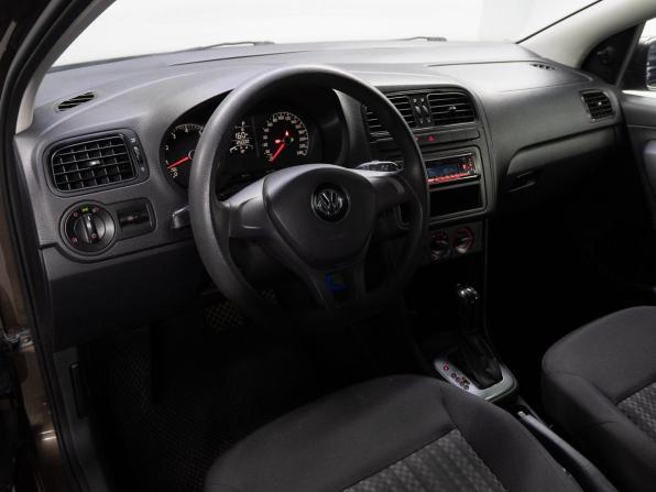 Volkswagen Polo V Рестайлинг с пробегом 2016 года, цена 1 070 000 рублей, 163937 км, седан, Автокод Объявления