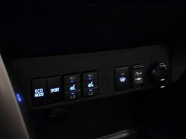 Toyota RAV4 IV (XA40) Рестайлинг с пробегом 2019 года, цена 2 489 000 рублей, 238072 км, внедорожник, Автокод Объявления