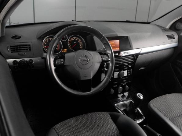 Opel Astra H Рестайлинг с пробегом 2007 года, цена 700 000 рублей, 127093 км, хэтчбек, Автокод Объявления