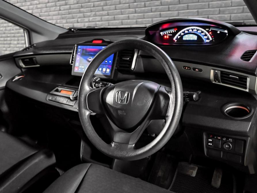 Honda Freed I Екатеринбург  - изображение 9