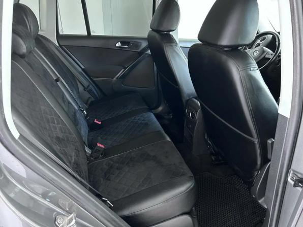 Volkswagen Tiguan I Рестайлинг с пробегом 2018 года, цена 2 238 000 рублей, 240200 км, внедорожник, Автокод Объявления