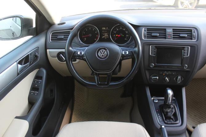 Volkswagen Jetta VI Рестайлинг с пробегом 2016 года, цена 897 000 рублей, 176647 км, седан, Автокод Объявления