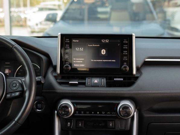 Toyota RAV4 V (XA50) с пробегом 2020 года, цена 3 350 000 рублей, 93351 км, внедорожник, Автокод Объявления