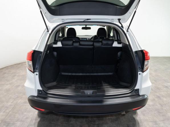 Honda Vezel I Рестайлинг с пробегом 2018 года, цена 1 875 000 рублей, 96924 км, внедорожник, Автокод Объявления
