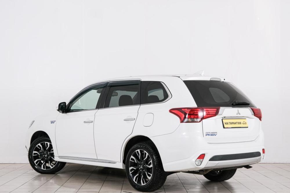 Mitsubishi Outlander III Рестайлинг 3 Красноярск  - изображение 5