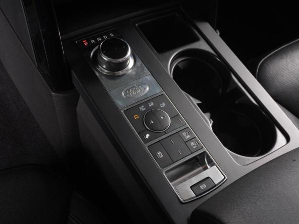 Land Rover Discovery V с пробегом 2018 года, цена 3 544 000 рублей, 129826 км, внедорожник, Автокод Объявления
