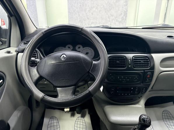 Renault Scenic I Рестайлинг с пробегом 2003 года, цена 365 000 рублей, 172337 км, компактвэн, Автокод Объявления
