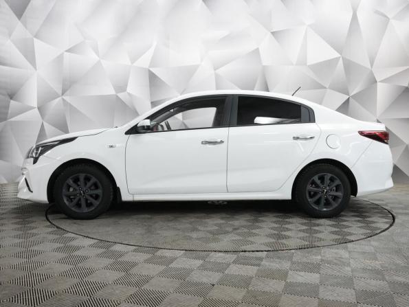 Kia Rio IV Рестайлинг с пробегом 2020 года, цена 1 560 000 рублей, 88395 км, седан, Автокод Объявления