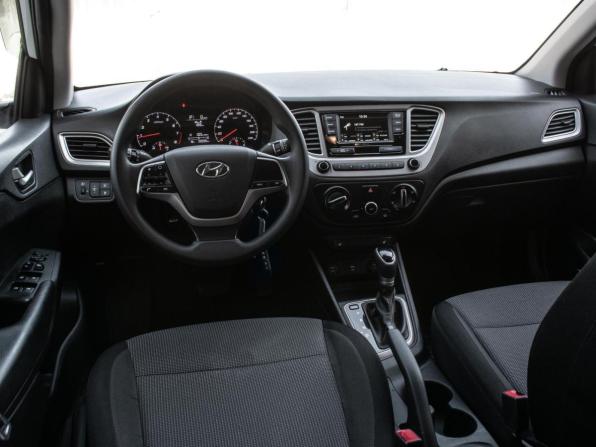 Hyundai Solaris II Рестайлинг с пробегом 2021 года, цена 1 470 000 рублей, 100035 км, седан, Автокод Объявления